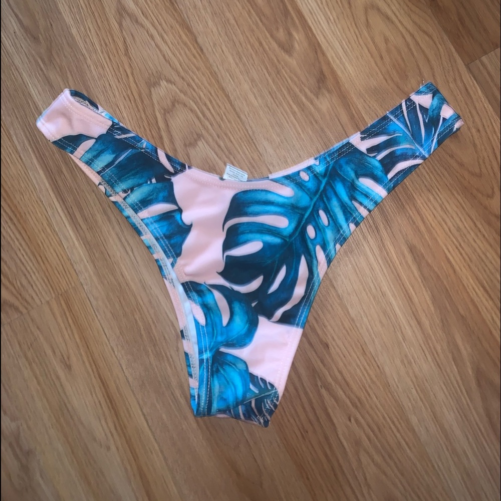 SHEIN bikini bottoms